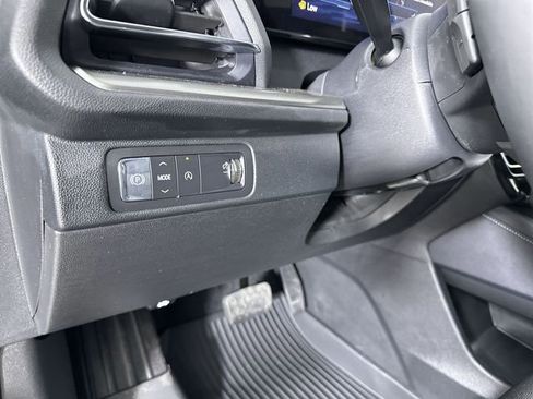 New 2026 Chevrolet Traverse LT w/ Driver Confidence Package FWD image 19