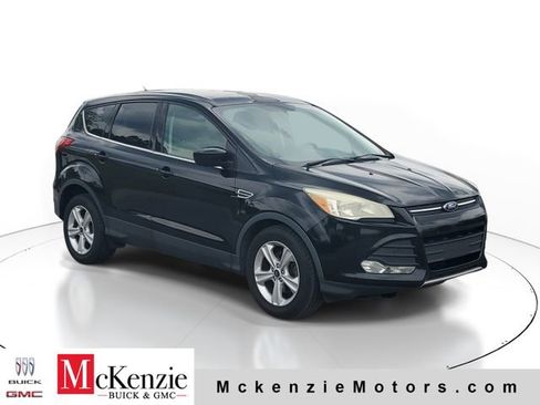 Used 2015 Ford Escape SE FWD image 1