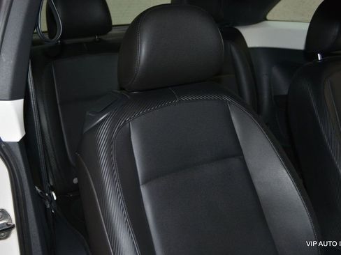 Used 2012 Volkswagen Beetle 2.5 image 12