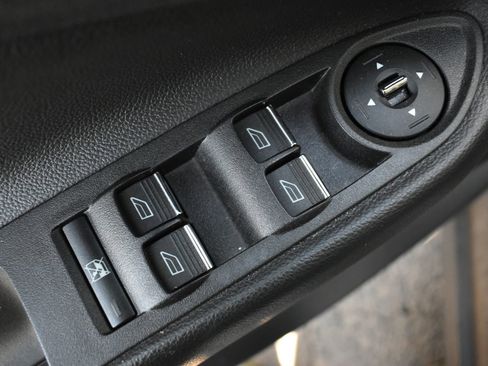 Used 2013 Ford C-MAX SEL FWD image 13