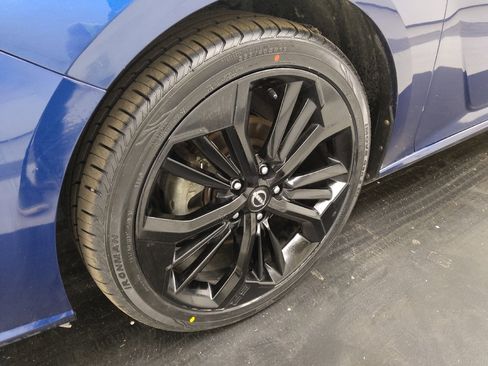 Used 2023 Nissan Altima 2.5 SR FWD image 31