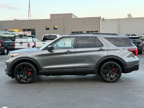 Used 2023 Ford Explorer ST w/ Equipment Group 401A AWD/4WD image 7