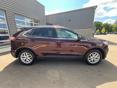 Used 2024 Ford Edge SEL w/ Convenience Package AWD/4WD image 4