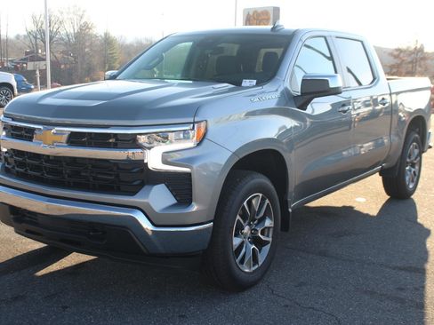 New 2026 Chevrolet Silverado 1500 LT image 3