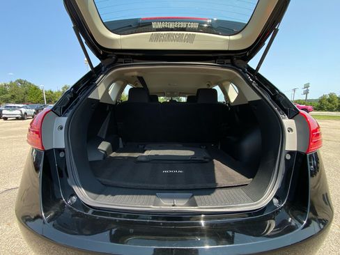 Used 2013 Nissan Rogue S FWD image 11