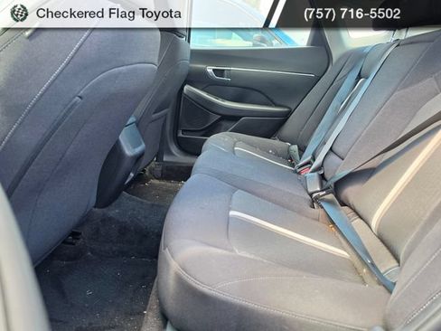 Used 2023 Hyundai Sonata SEL w/ Preferred Accessory Package FWD image 17