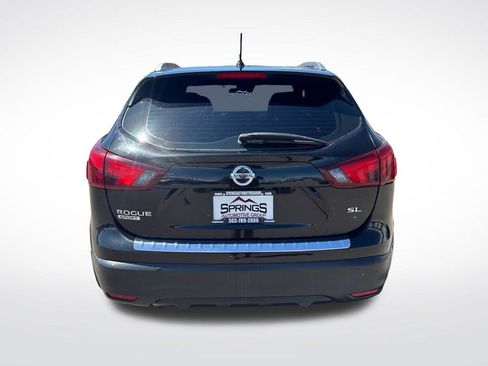 Used 2018 Nissan Rogue Sport SL w/ SL Premium Package FWD image 4