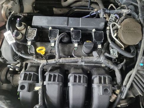 Used 2016 Ford Focus SE image 30