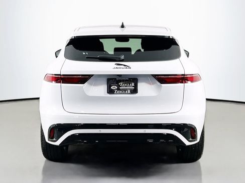 Used 2025 Jaguar F-PACE R-Dynamic S AWD/4WD image 6