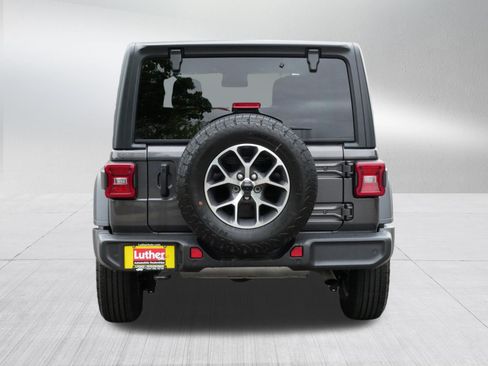 Used 2025 Jeep Wrangler Unlimited Sport AWD/4WD image 6