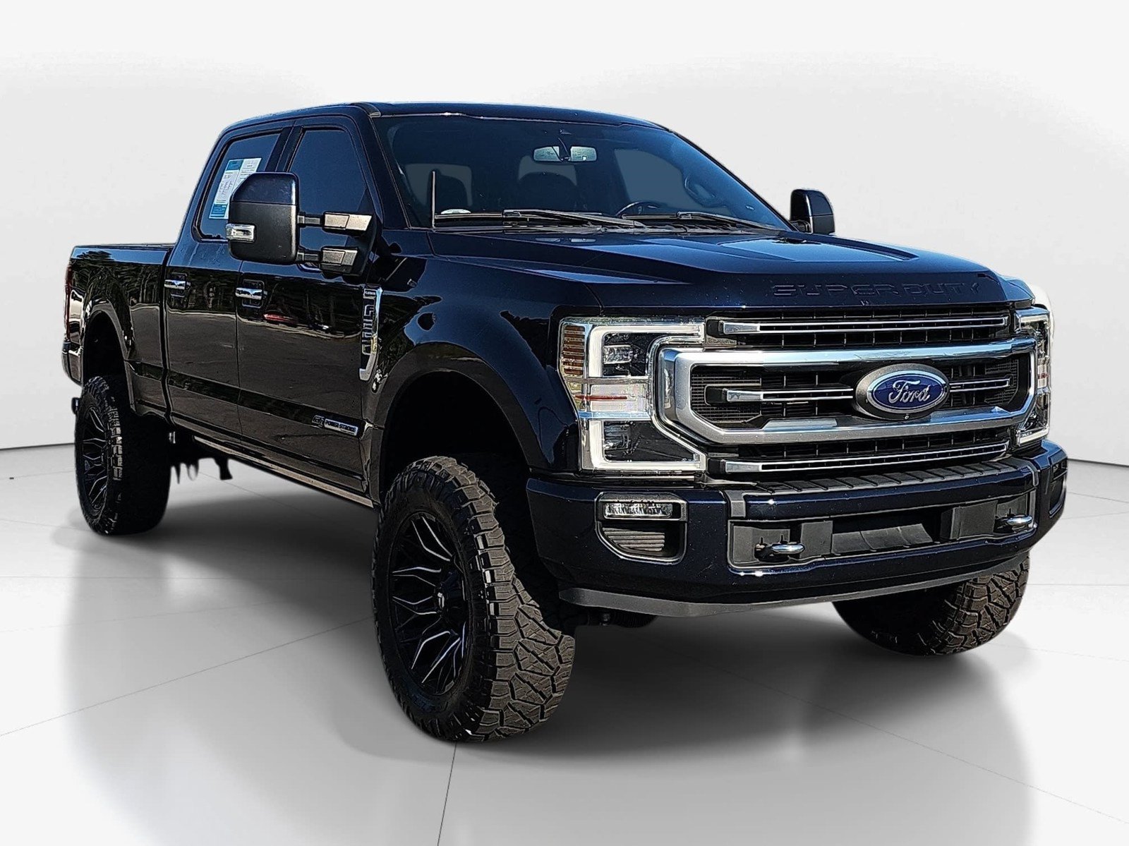 Used 2022 Ford F250 Platinum AWD/4WD image 2