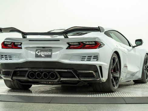 Used 2023 Chevrolet Corvette Z06 w/ Z07 Performance Package RWD image 10
