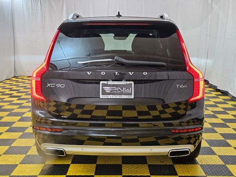 Used 2019 Volvo XC90 T6 Momentum w/ Protection Package image 4