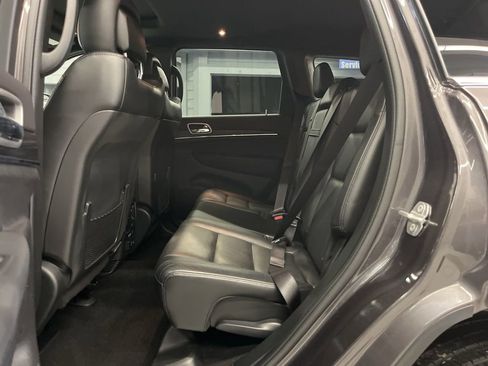 Used 2021 Jeep Grand Cherokee Limited image 33