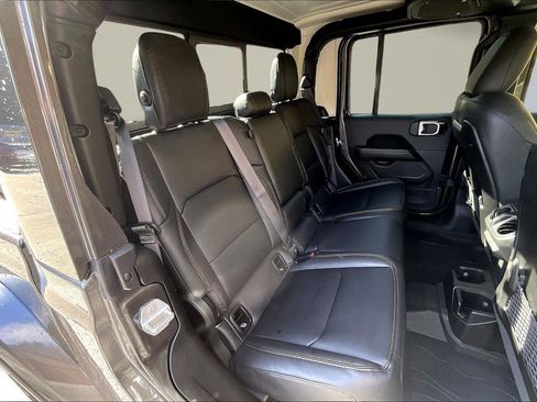 New 2026 Jeep Gladiator Sport image 10