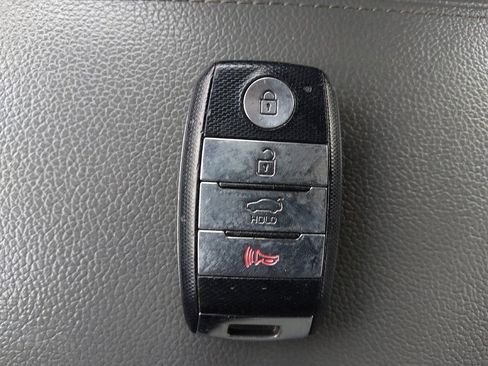 Used 2017 Kia Forte EX w/ EX Premium Plus Package image 32