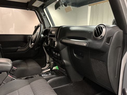 Used 2012 Jeep Wrangler Unlimited Sport w/ Trailer Tow Group AWD/4WD image 32