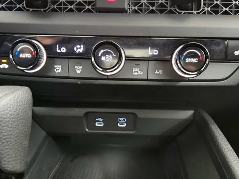 Used 2025 Honda Accord SE image 35