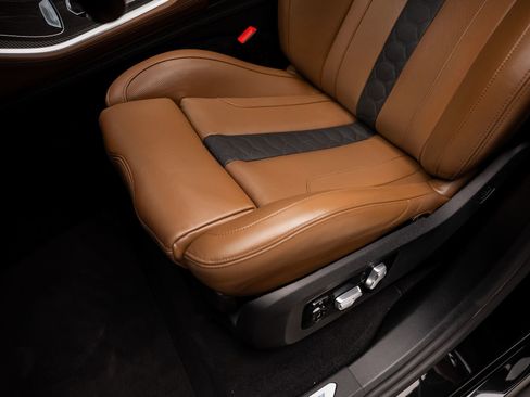 Used 2022 BMW X5 M w/ Executive Package AWD/4WD image 66