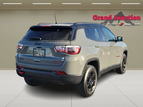 Used 2024 Jeep Compass Trailhawk image 4