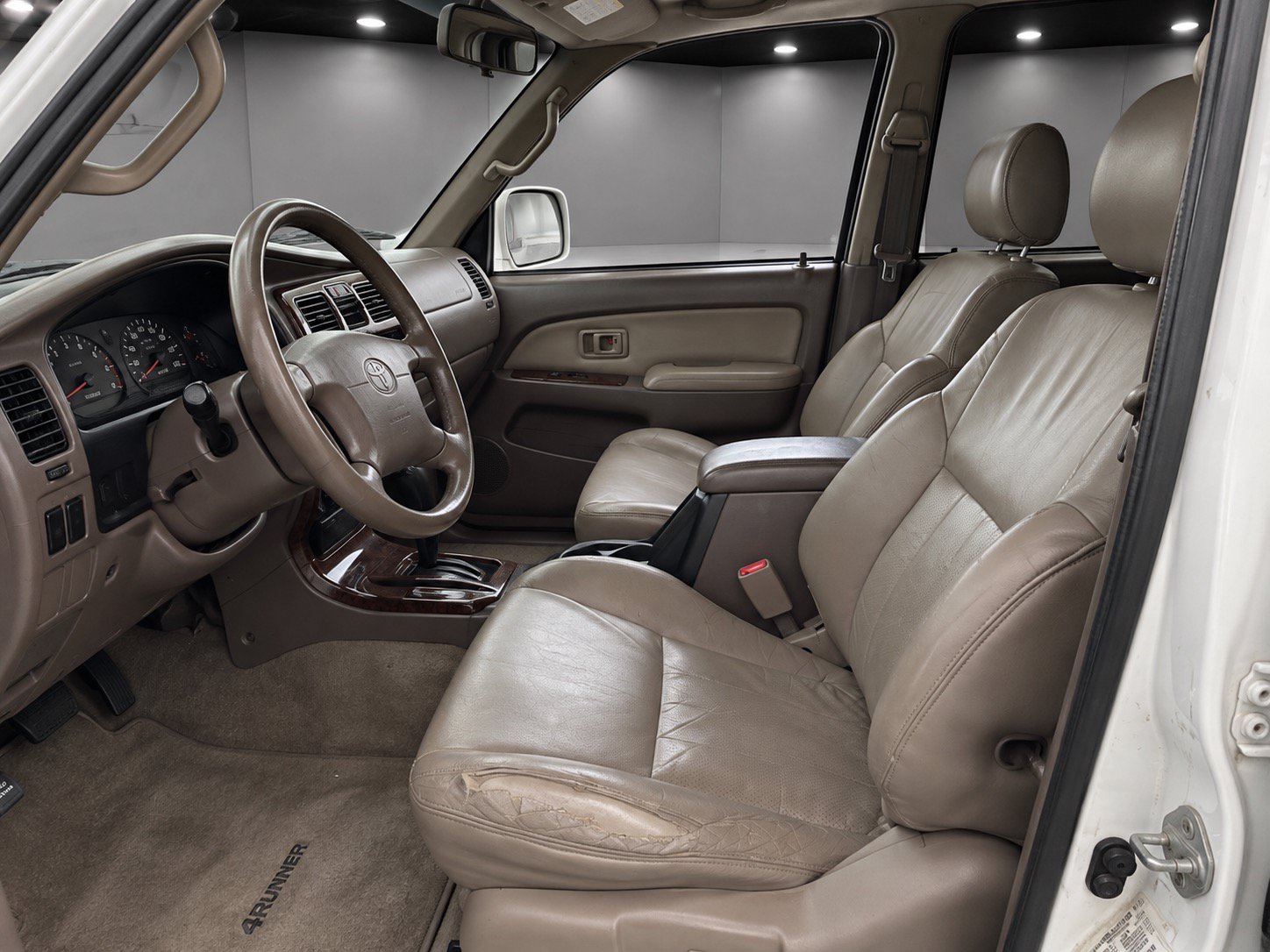 Used 1999 Toyota 4Runner Limited RWD image 8