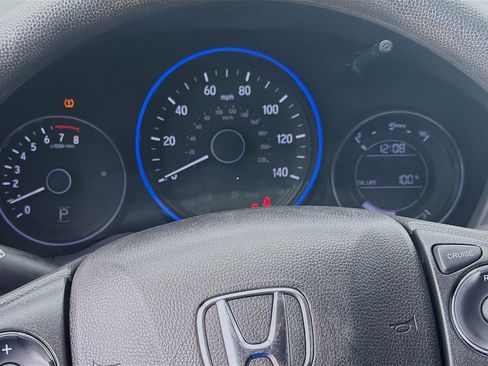 Certified 2022 Honda HR-V LX image 11