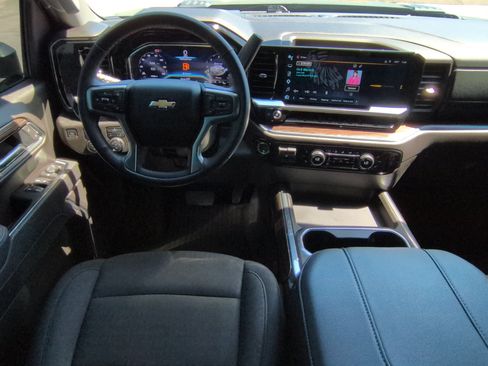 Used 2025 Chevrolet Silverado 2500 LT AWD/4WD image 14
