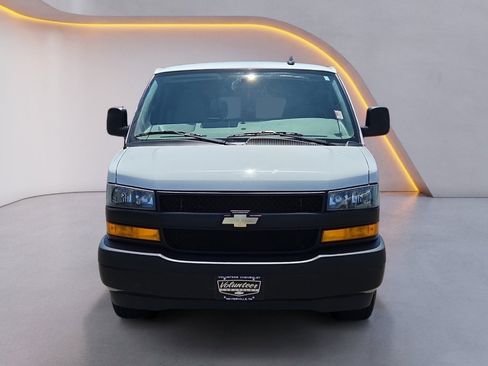 Used 2022 Chevrolet Express 3500 LS image 2