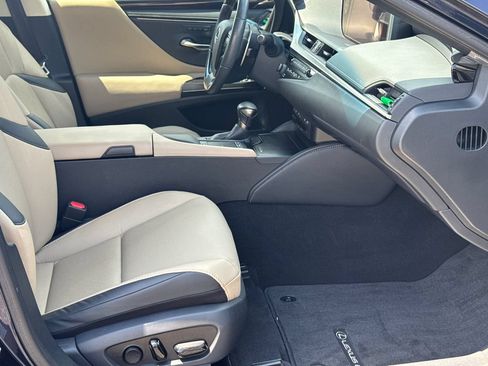 Used 2019 Lexus ES 350 w/ Premium Package FWD image 15