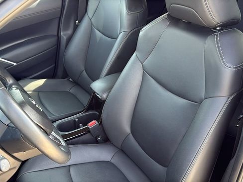 Certified 2025 Toyota Corolla Cross XLE image 14