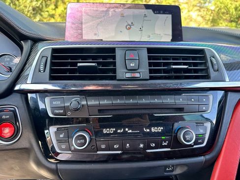 Used 2020 BMW M4 Convertible image 24