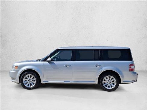 Used 2011 Ford Flex SEL w/ Rapid Spec Order Code image 9