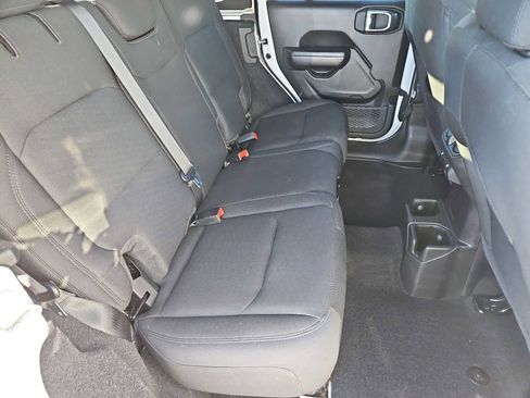 Used 2021 Jeep Wrangler Unlimited Sport image 19