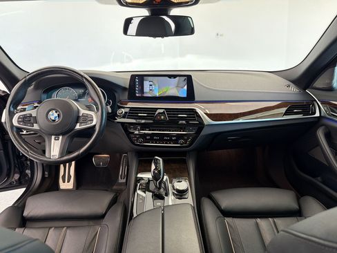 Used 2018 BMW M550i xDrive w/ Driving Assistance Package AWD/4WD image 16
