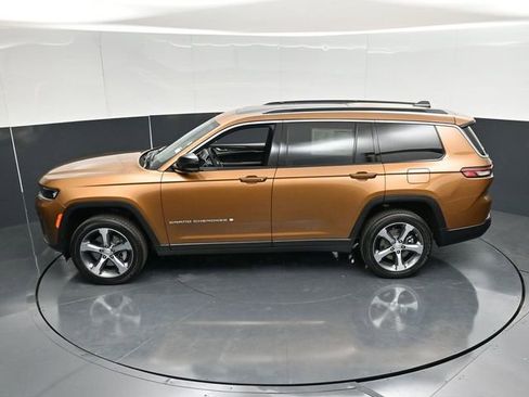 New 2026 Jeep Grand Cherokee L Limited AWD/4WD image 54