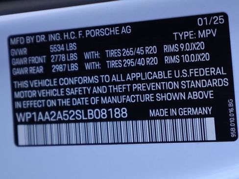 Used 2025 Porsche Macan Turbo image 30