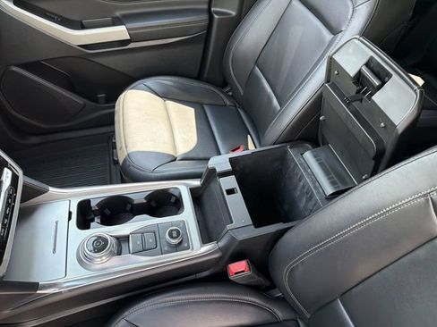 Used 2023 Ford Explorer XLT w/ Equipment Group 202A AWD/4WD image 23