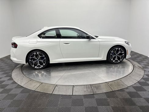 Used 2025 BMW M240i xDrive Coupe image 17