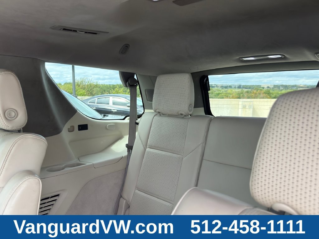 Used 2022 Cadillac Escalade Sport Platinum w/ Heavy-Duty Trailer Package AWD/4WD image 29