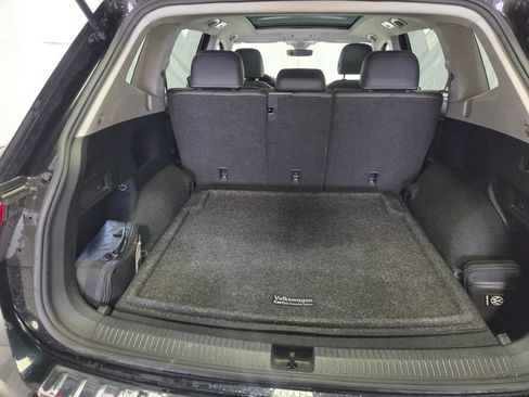 Used 2023 Volkswagen Tiguan SE w/ Panoramic Sunroof Package AWD/4WD image 29