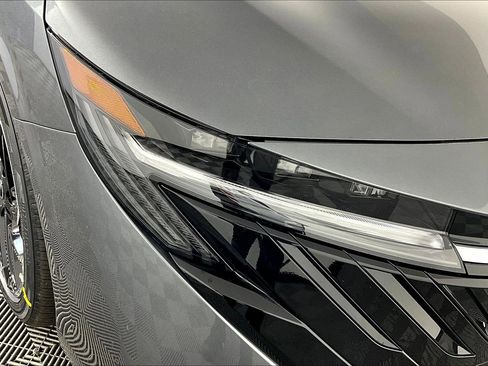 New 2026 Nissan Sentra SR FWD image 8
