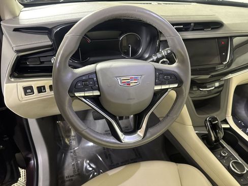 Used 2020 Cadillac XT6 Premium Luxury w/ LPO, Floor Liner Package image 16