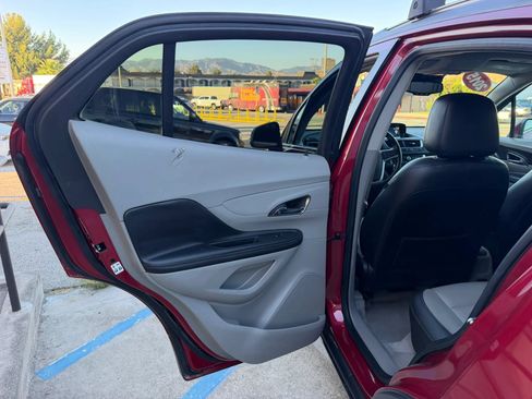 Used 2015 Buick Encore Premium FWD image 18