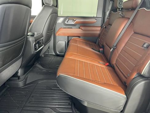 New 2026 GMC Sierra 2500 Denali Ultimate AWD/4WD image 9