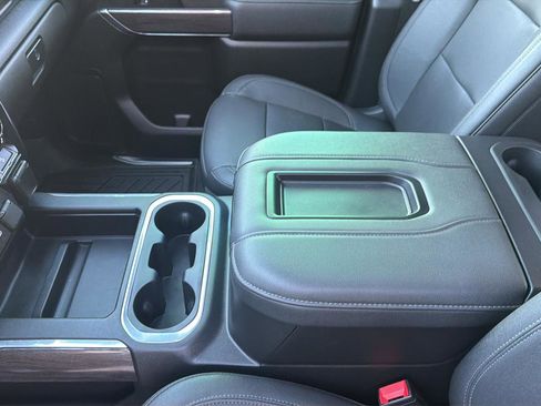 Used 2022 Chevrolet Silverado 2500 LTZ w/ LTZ Plus Package image 21