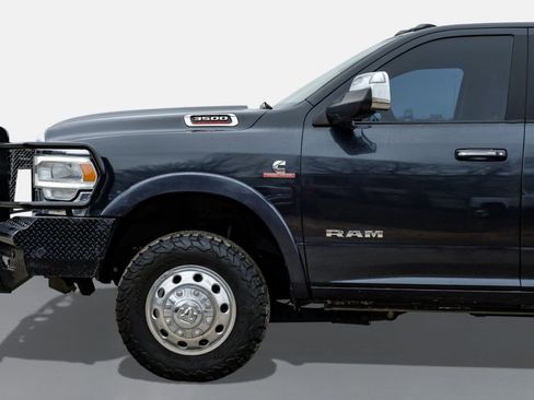 Used 2021 RAM 3500 Laramie w/ Safety Group B image 10