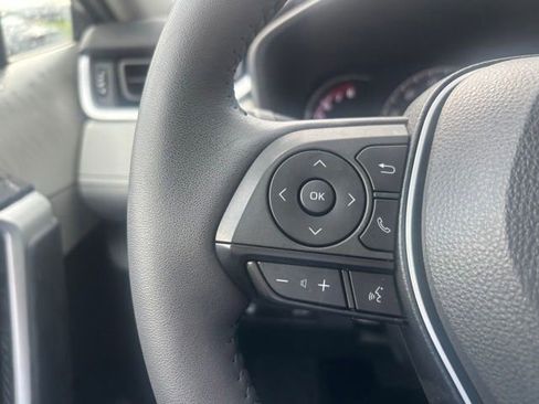 Used 2023 Toyota RAV4 XLE Premium FWD image 17