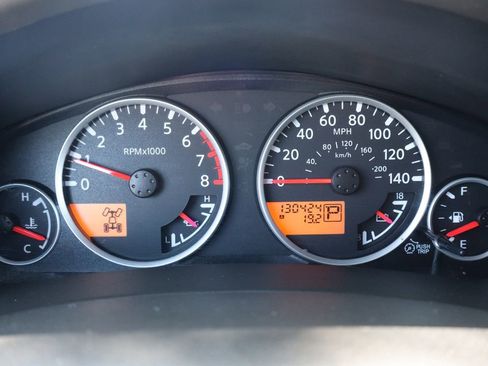 Used 2008 Nissan Pathfinder LE w/ Navigation Pkg AWD/4WD image 36