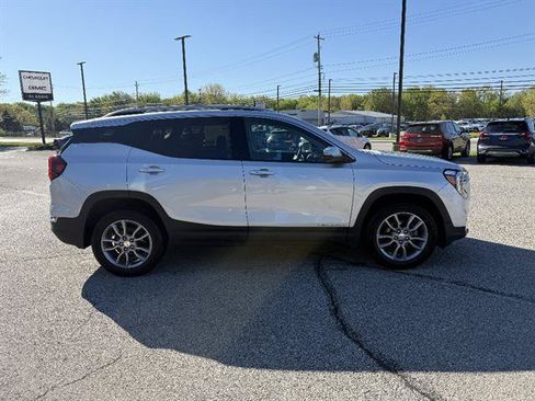 Used 2022 GMC Terrain SLT AWD/4WD image 7