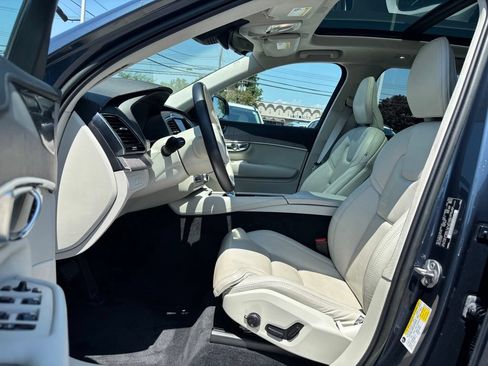Used 2023 Volvo XC90 T8 Ultimate w/ Lounge Package AWD/4WD image 19